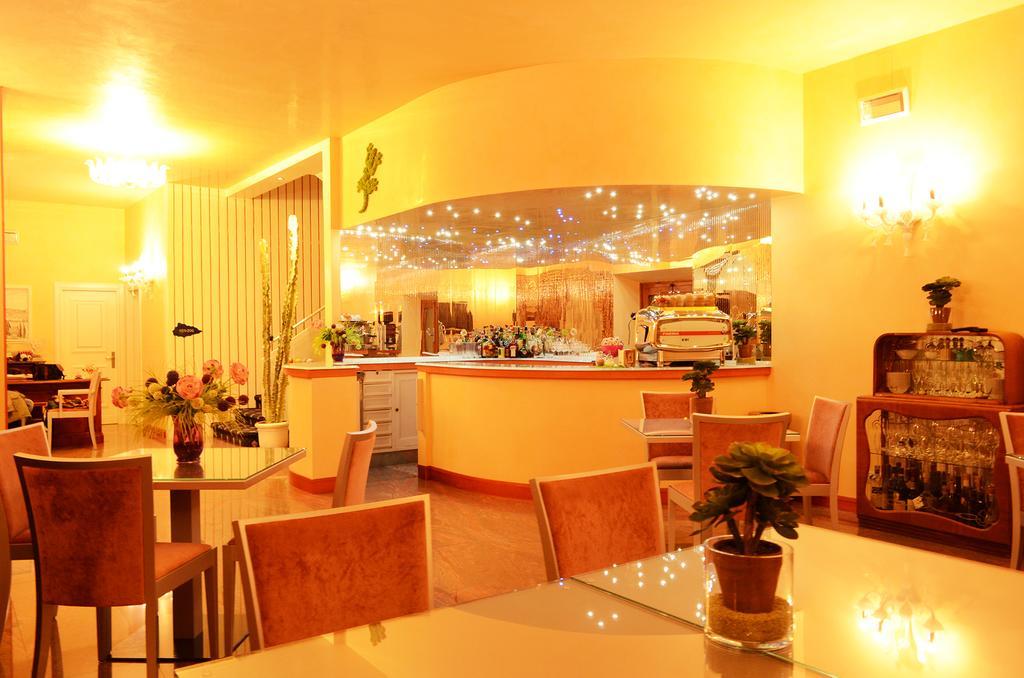 Sangallo Hotel มอนเต ซาน ซาวิโน ภายนอก รูปภาพ