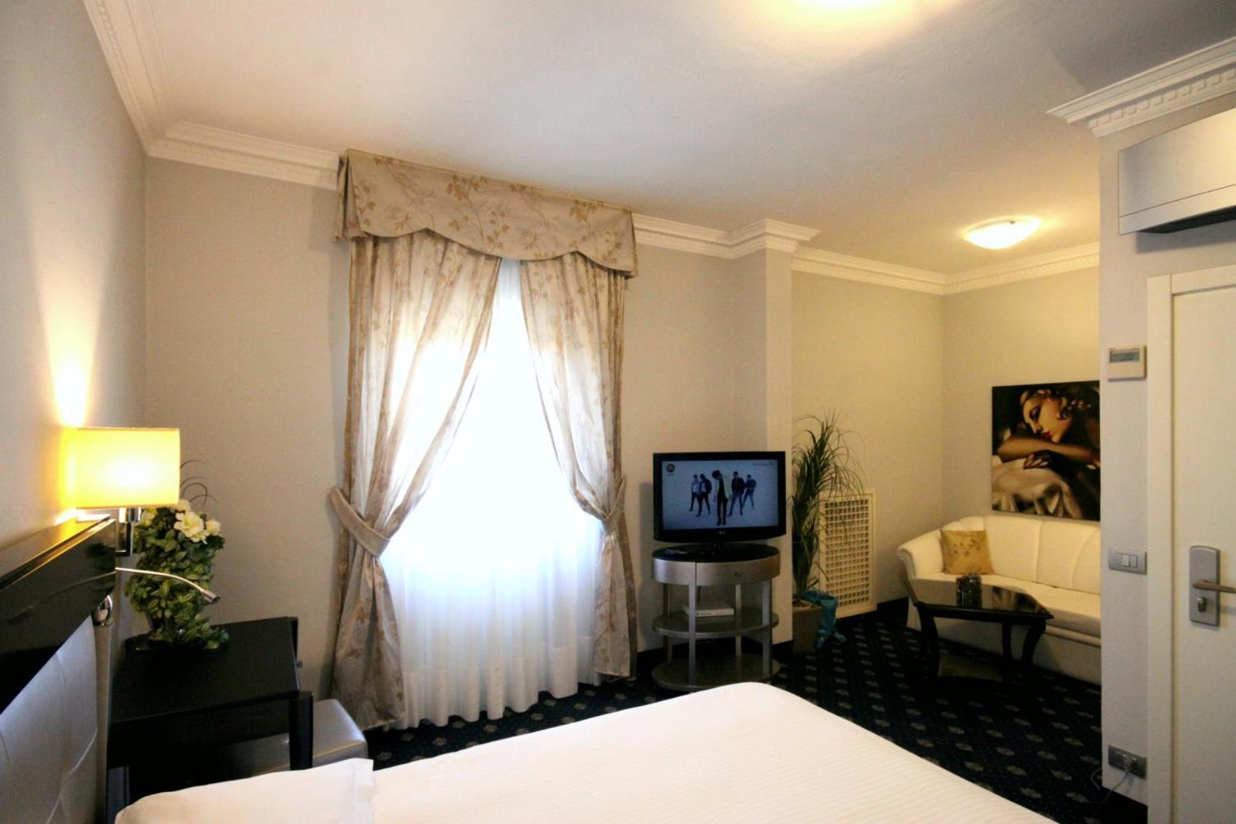 Sangallo Hotel มอนเต ซาน ซาวิโน ภายนอก รูปภาพ