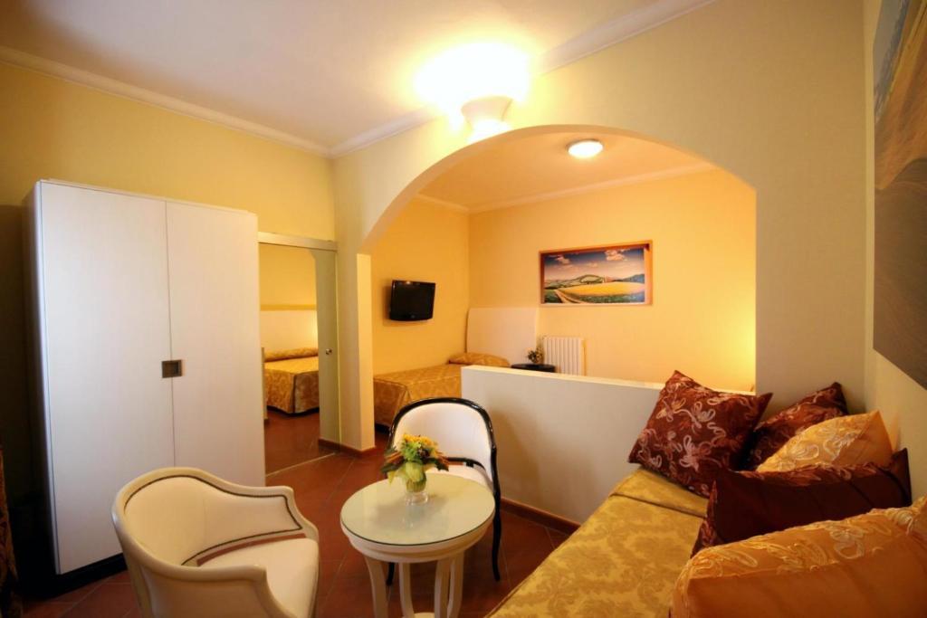 Sangallo Hotel มอนเต ซาน ซาวิโน ห้อง รูปภาพ